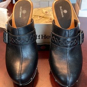Black Leather Mule